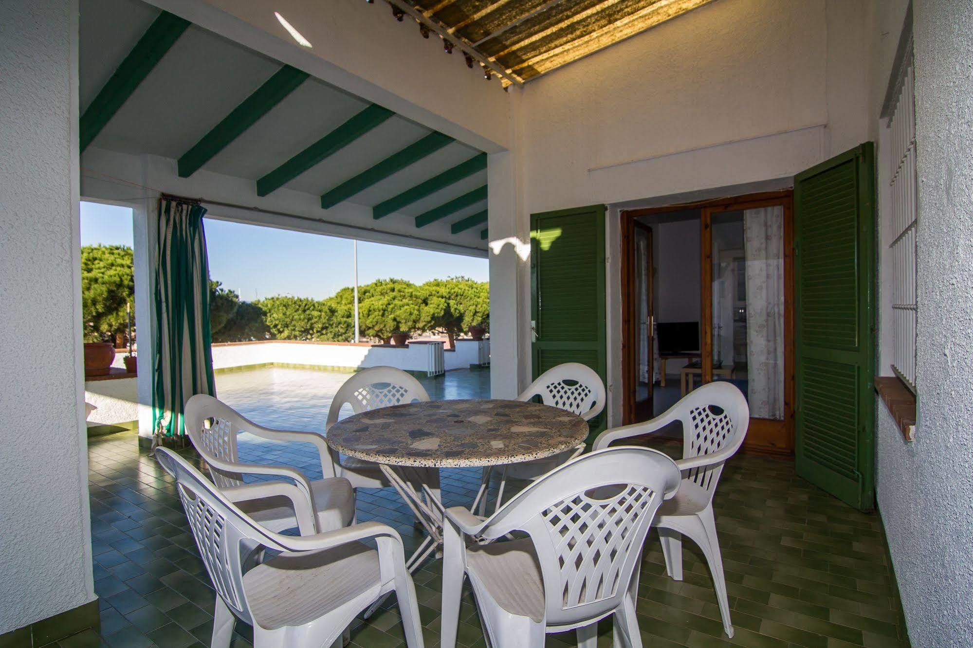 Agi Casa Puerto Villa Roses Eksteriør billede