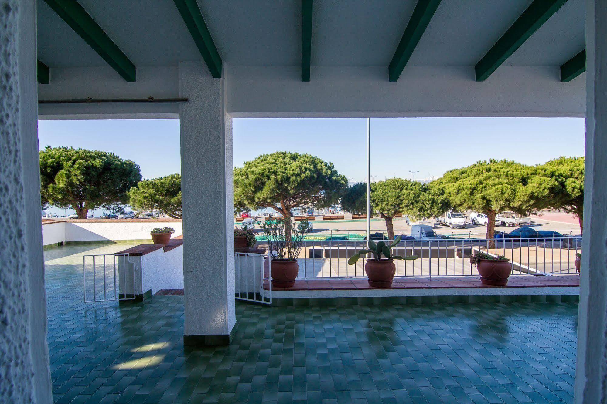 Agi Casa Puerto Villa Roses Eksteriør billede